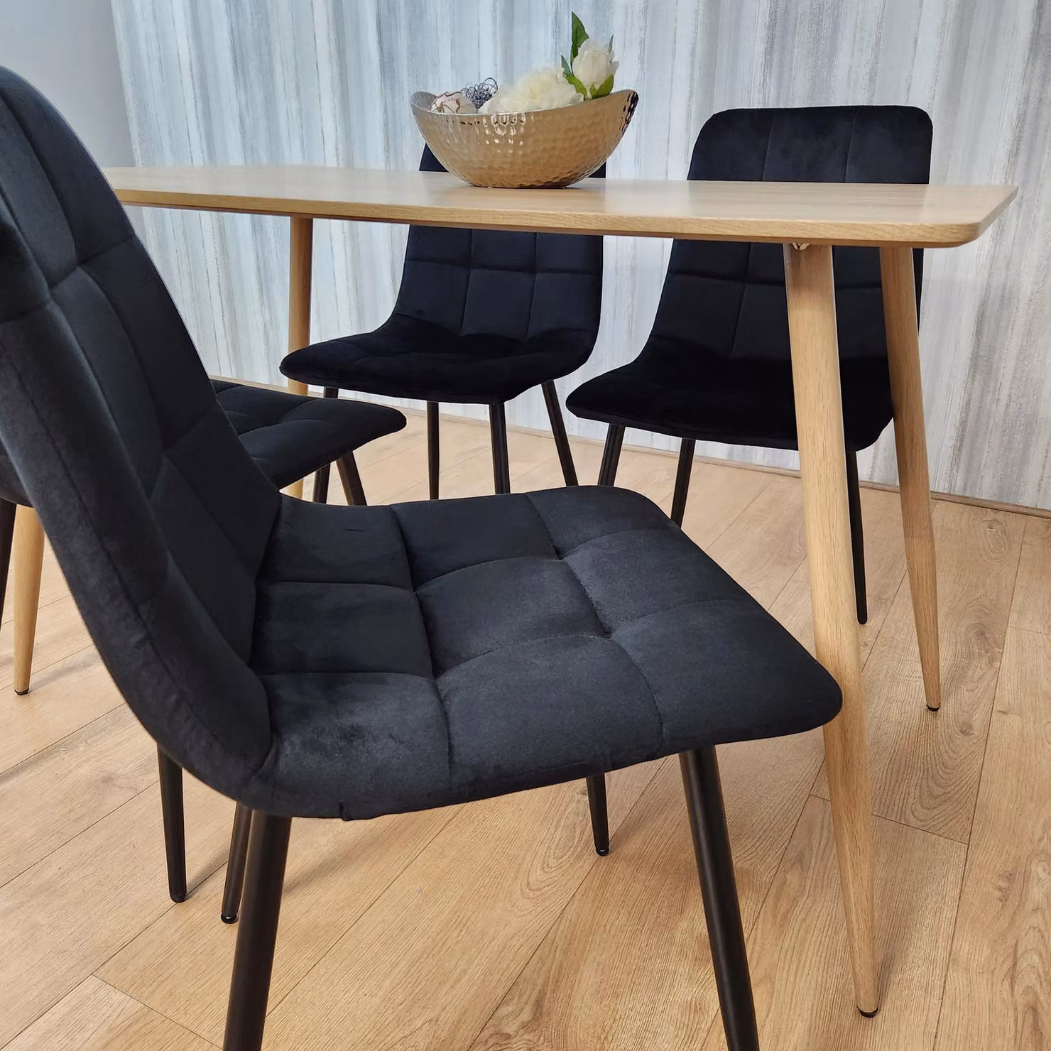 Kosy Koala Oak Effect Rectangular Dining Table and 4 Black Velvet Tufted Chairs Set in Grey – 2