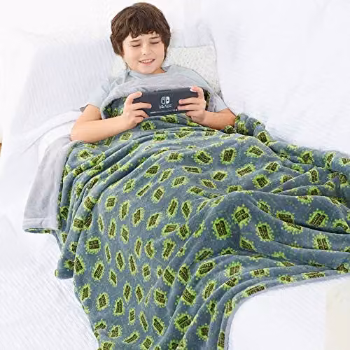 Just Essentials Reversible Game Over Print Plush Fleece Blanket in Green, Large – 2