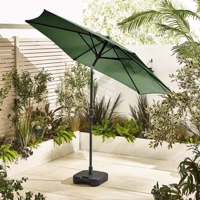 FurnitureboxUK Vertical Garden Parasol in Green with UPF 50 Polyester Canopy