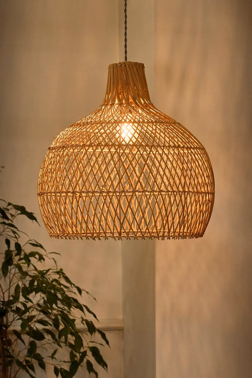 Dibor Traditional Rattan Teardrop Easy Fit Decor Ceiling Shade in Beige, H 45 cm x D 46 cm – 2
