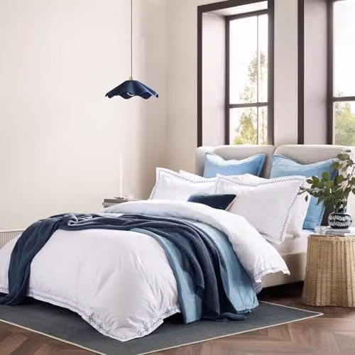 Christy Wave Edge Embroidered Cotton Percale Duvet Cover Set in Blue, W/D/H: 230 x 220 x 200 cm with Pillowcases 50 x 75 cm – 4