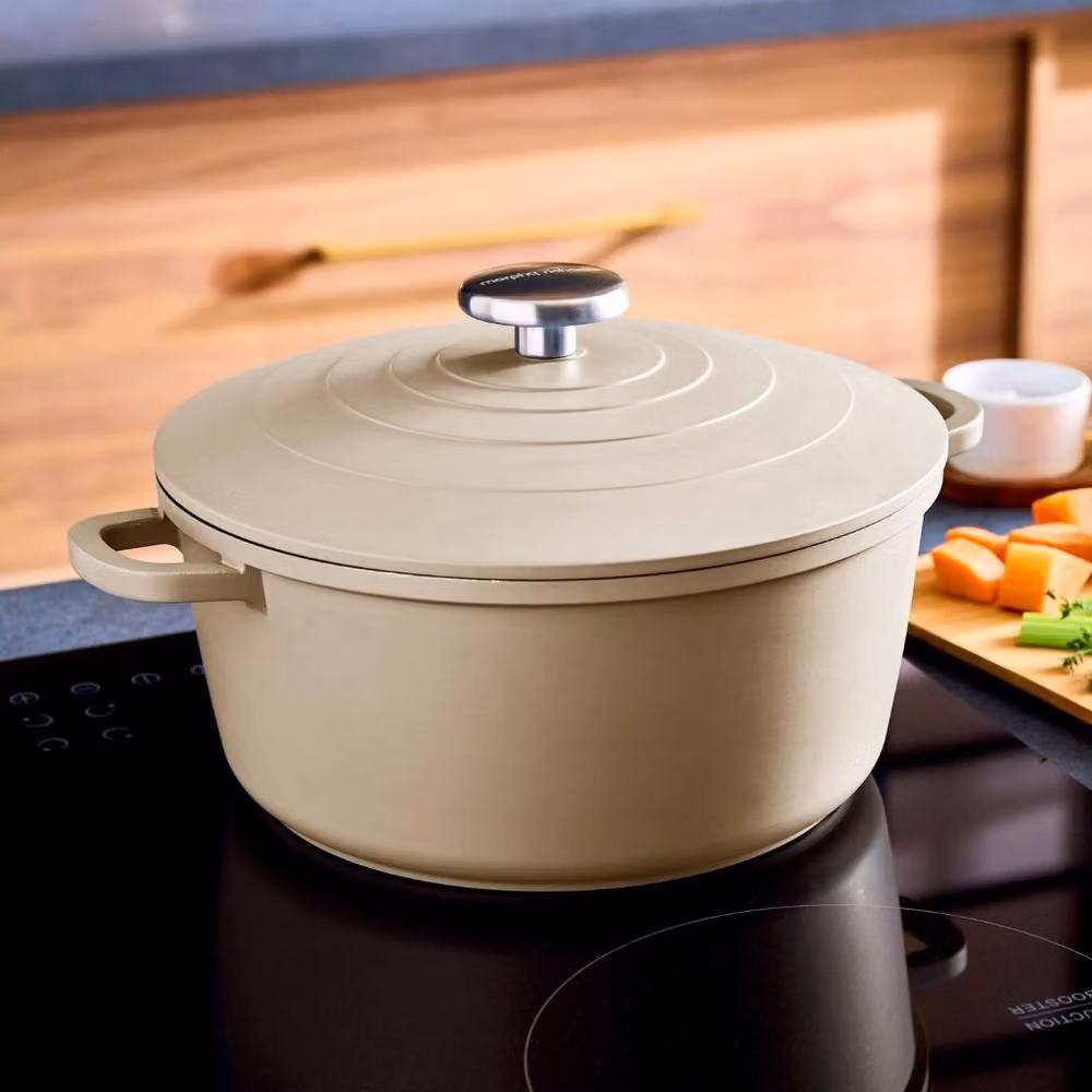 Morphy Richards Cast Aluminium Casserole Dish with Ceramic Coating, 4.1 l, Beige, 24 cm – 4