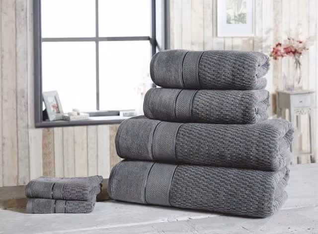 Rapport Home Royal Velvet Cotton Woven Towels in Grey