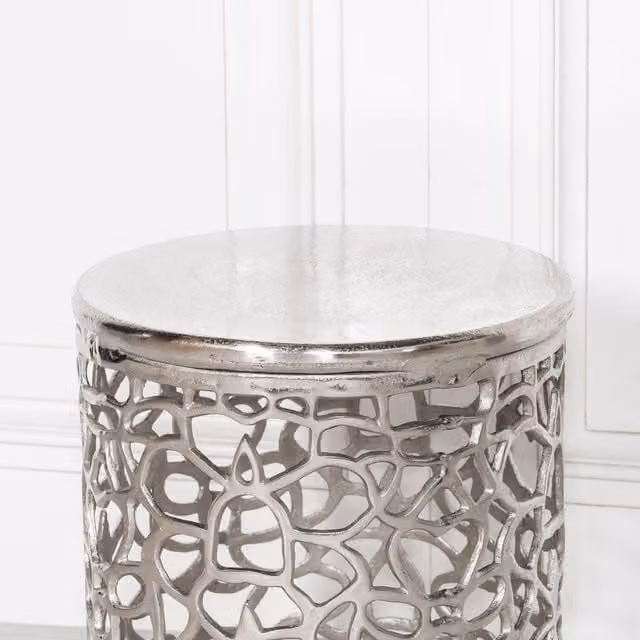 Glasstone Aluminium Fretwork Side Table in Metallic Silver, W/D/H: 40.0 x 40.0 x 43.5 cm