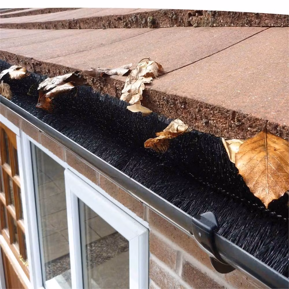 SPETLEK Black Plastic Gutter Brush Guard Leaf and Moss Debris Filter – 4