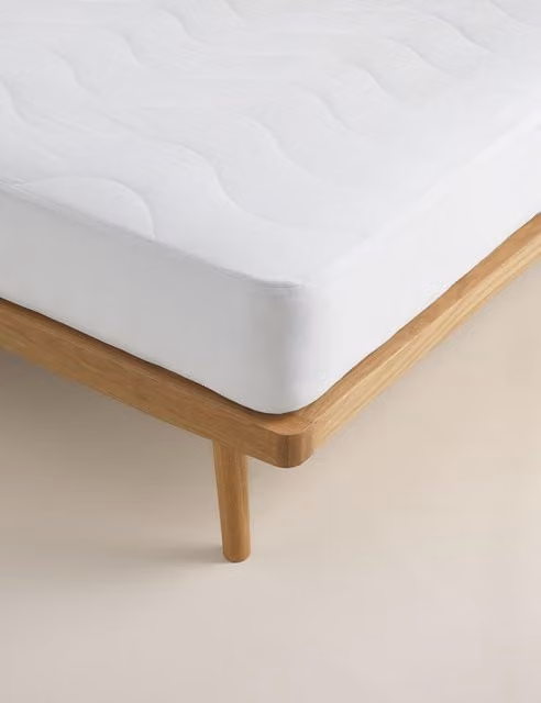 M&S Smart Wash & Dry Extra Deep Mattress Protector, White, W/D/H: 140 x 200 x 38 cm