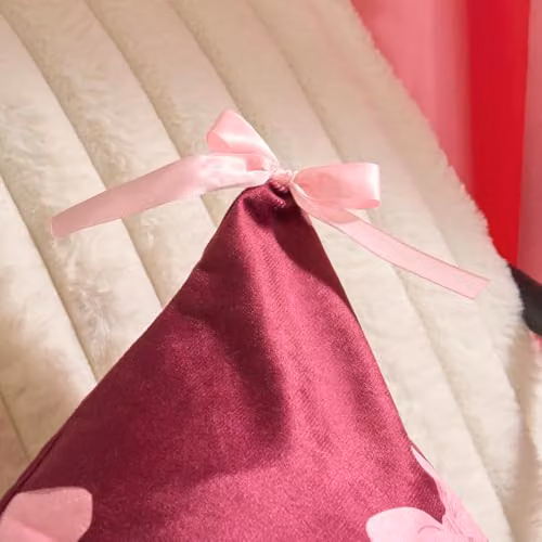 OHS Set of 2 Matte Velvet Bow Print Square Cushion Covers, Red, W/D/H: 45 x 45 x 45 cm – 4