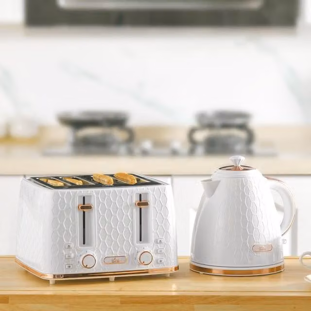 HOMCOM Kettle and Toaster Set with Defrost, Reheat and Crumb Tray in Beige and White, 1.7 l