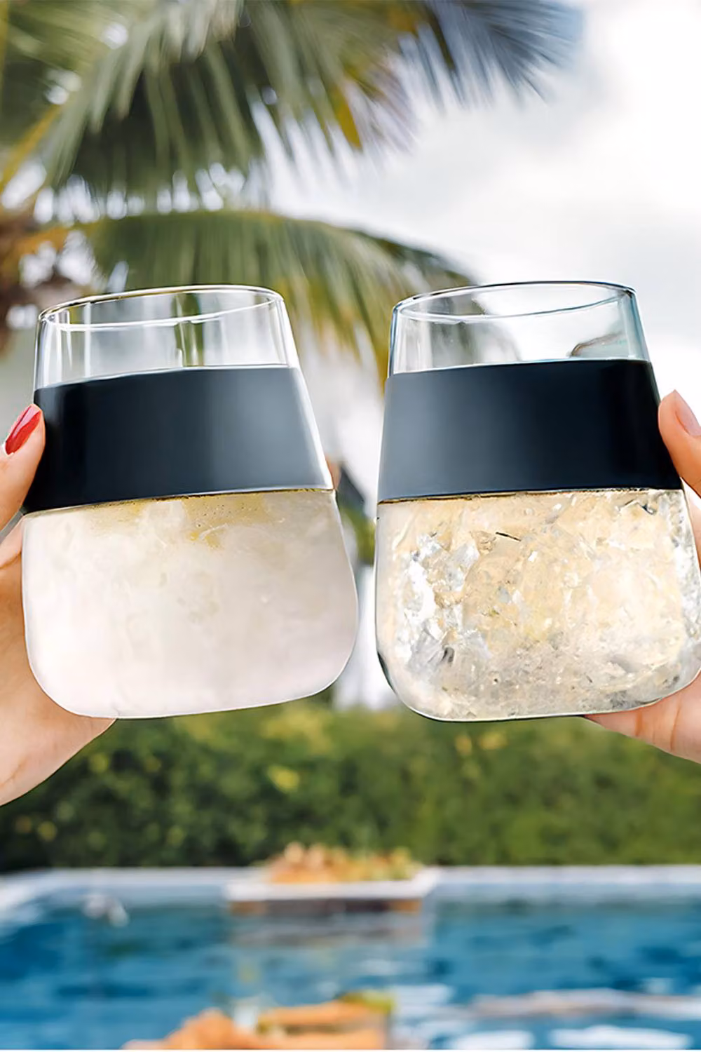 Mikamax Set of 2 Multicolour Wine Cooling Tumblers with Coolbag, 260 ml per cup – 2