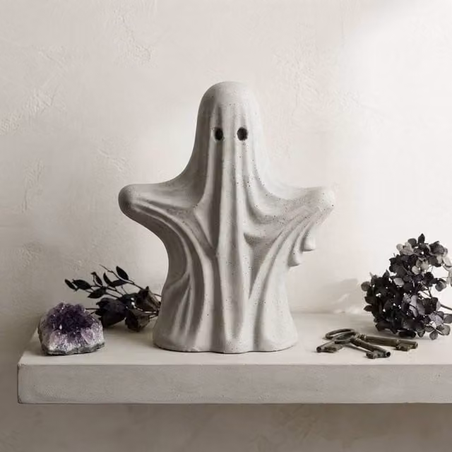 Garden Greatness Contemporary Concrete Ghost Sculpture in Grey