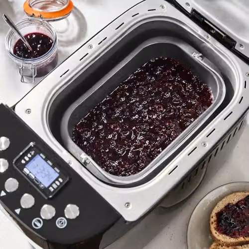 Cooks Professional Digital Bread Maker with 15 Programmes, Timer and Keep Warm Function, Black and Silver – 4