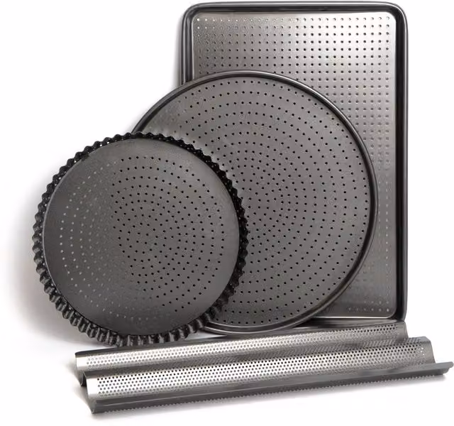 MasterClass 4pc Crusty Bake Non-Stick Bakeware Set with Quiche Tin, Pizza Crisper, Baguette Tray and Baking Tray in Grey