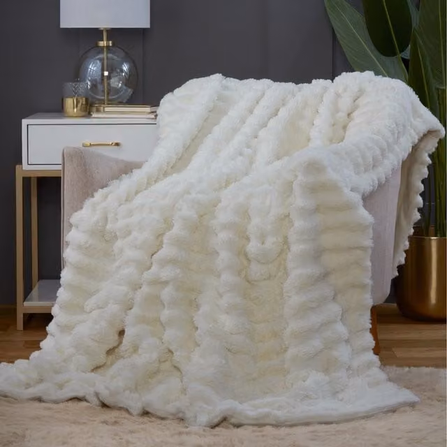Rapport Home Striped Fleece Throw Blanket in Beige and White, W/D/H: 150 x 200 cm