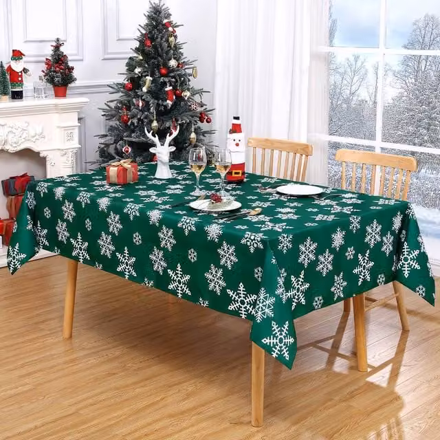 London Boutique Green Snowflake Design Christmas Polyester Rectangular Tablecloth – 1