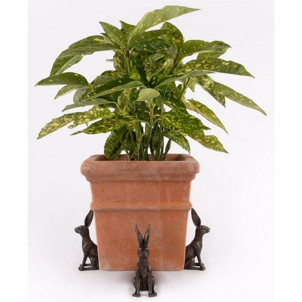 Jardinopia Large Sitting Hare Plant Pot Feet, Set of 3, Bronze – 2