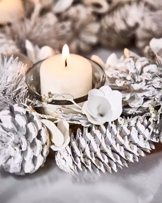 Dibor Set of 2 White Frosted Round Glass Tealight Candle Holders for Christmas and Winter Tabletop Decoration, Height: 30 cm – 3