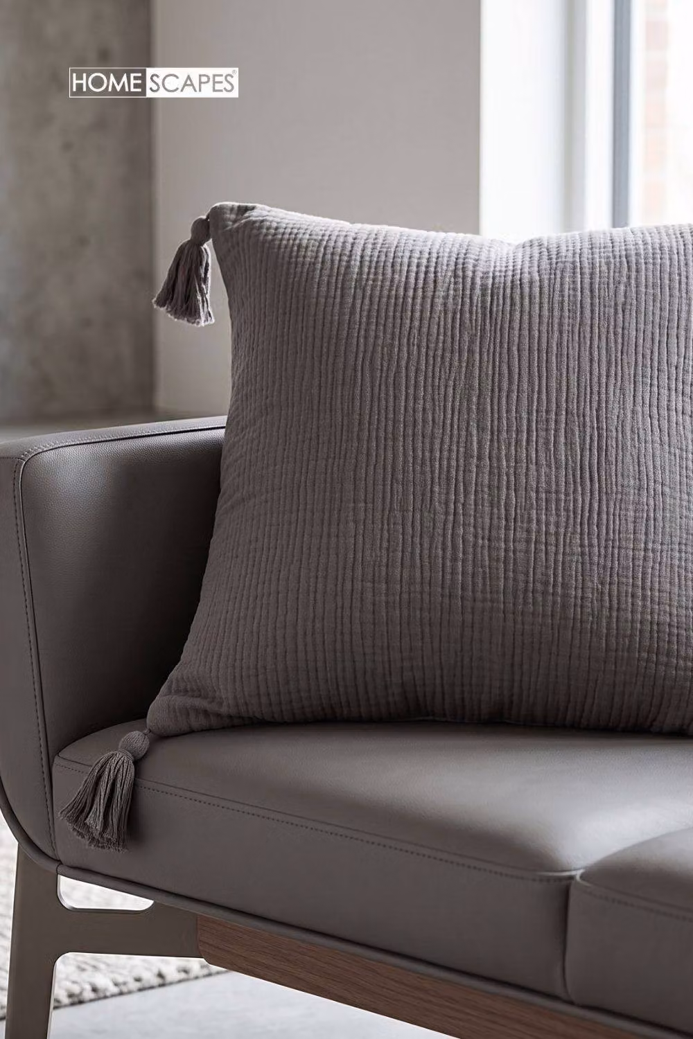 Homescapes Charcoal Grey Cotton Muslin Square Cushion with Removable Cover, W/D/H: 45 x 45 x 45 cm – 2