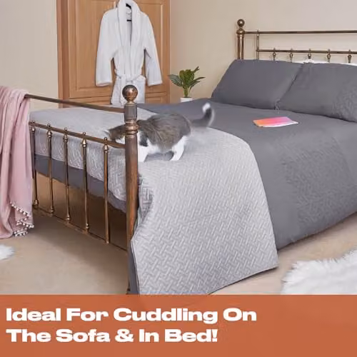 Brentfords Geometric Pinsonic Quilted Bed Throw in Silver Grey, W/D/H: 200 x 240 cm – 2