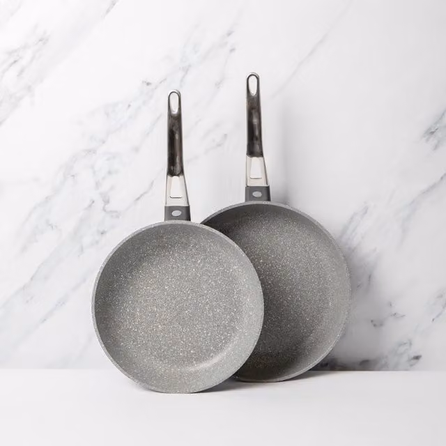 MasterClass Set of 2 Non-Stick Cast Aluminium Frying Pans, Black and Grey