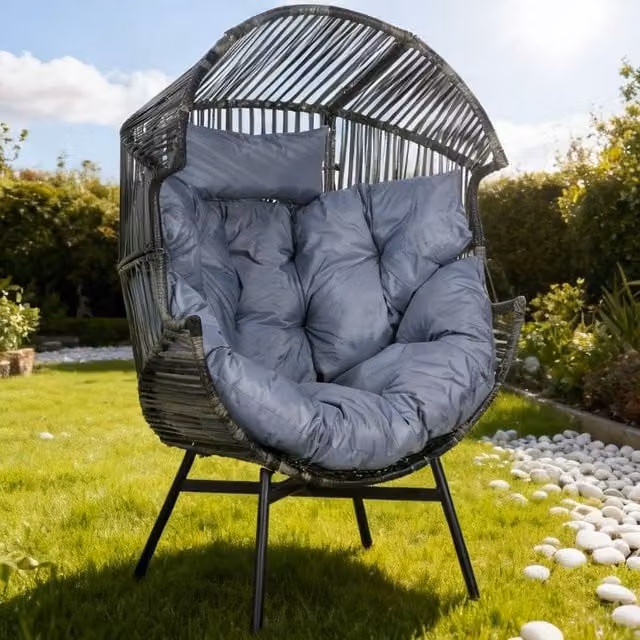 ERGOVEXA String Rattan Egg Chair with Padded Seat Cushion in Light Grey
