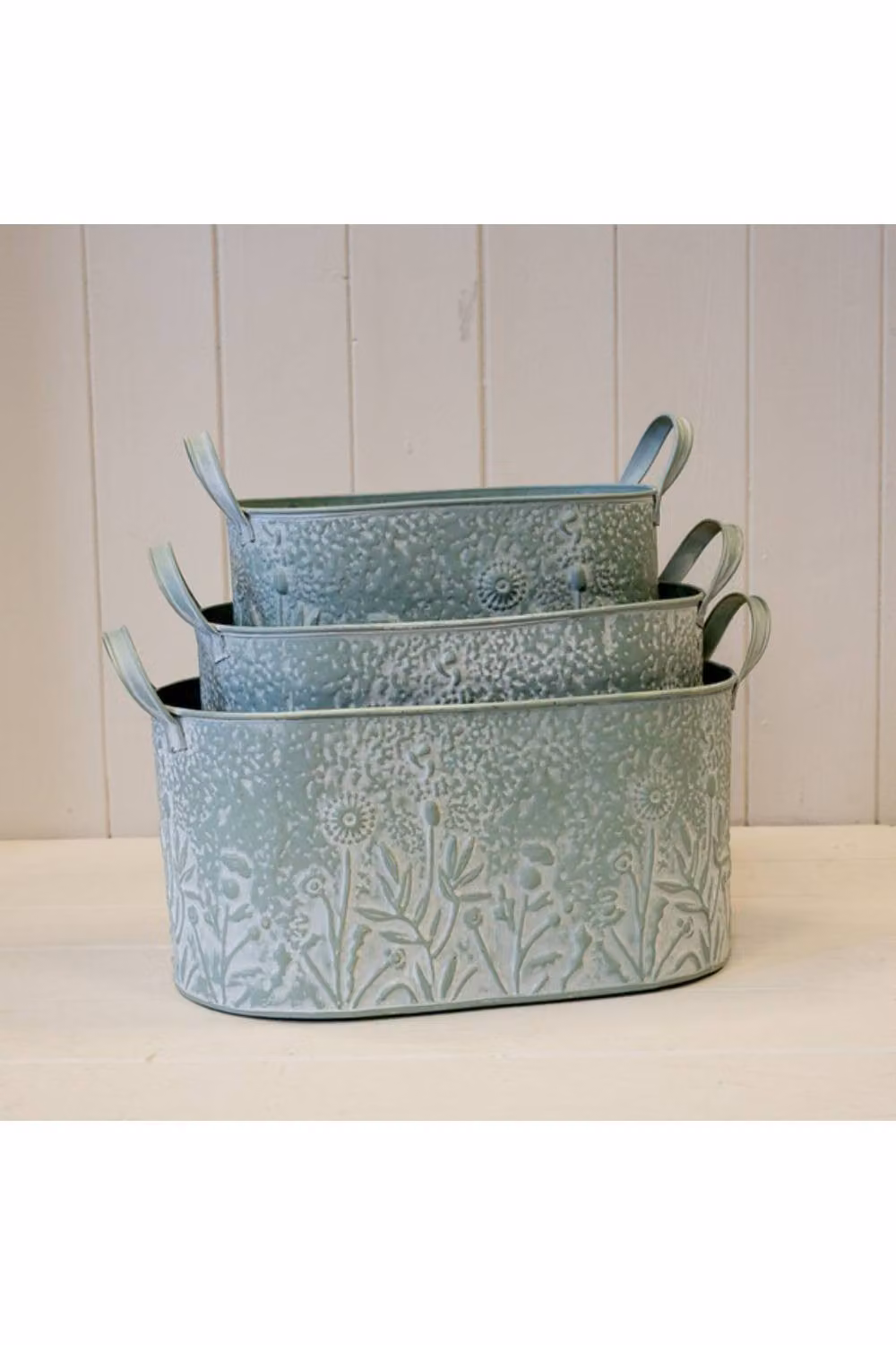 KDMD Set of 3 Sage Oval Zinc Planters with Floral Design in Pale Green – 2