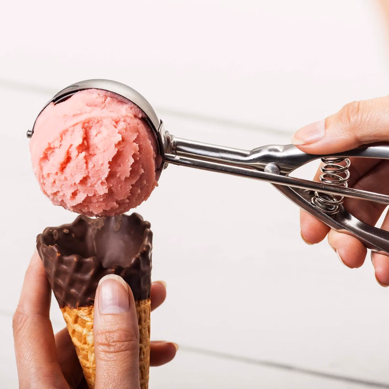 Kilo Stainless Steel Round Ice Cream Scoop, 55mm, Metallic Silver – 2