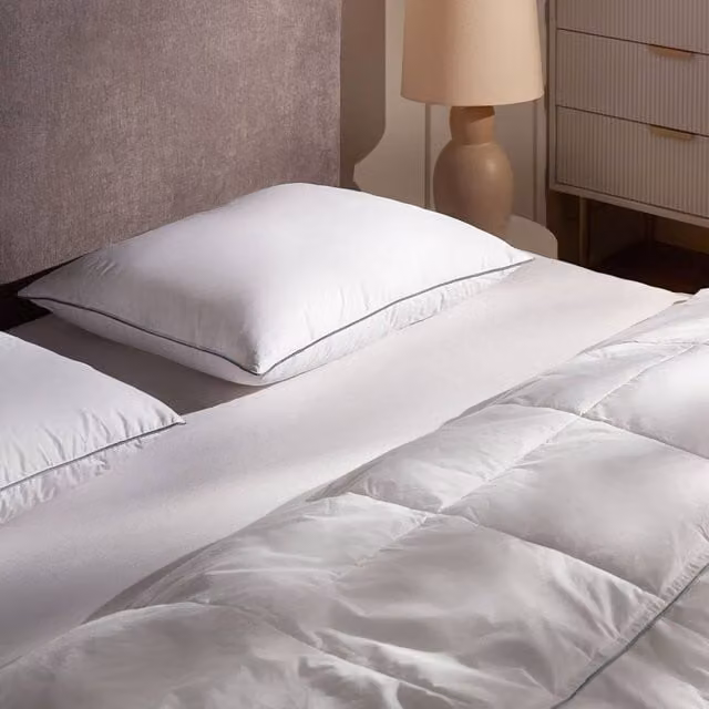 Wyld and Coco White Duck Down Pillow, W: 50 cm, H: 60 cm – 1