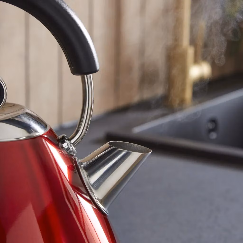 Morphy Richards Accents Pyramid Kettle, 1.5 l, Metallic Red – 4