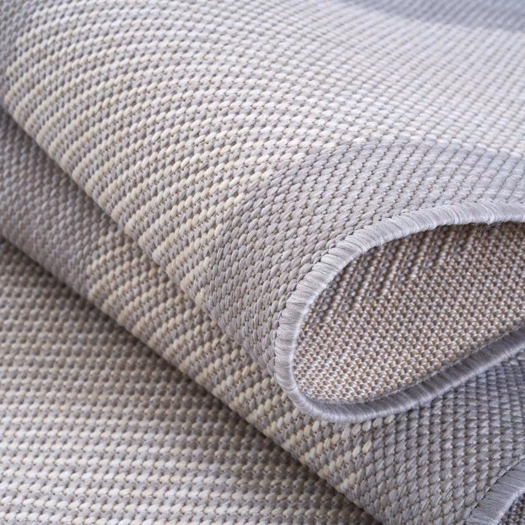 THE RUGS Grey Bordered Outdoor and Indoor Weatherproof Washable Rug, W: 120 cm, D: 170 cm – 2