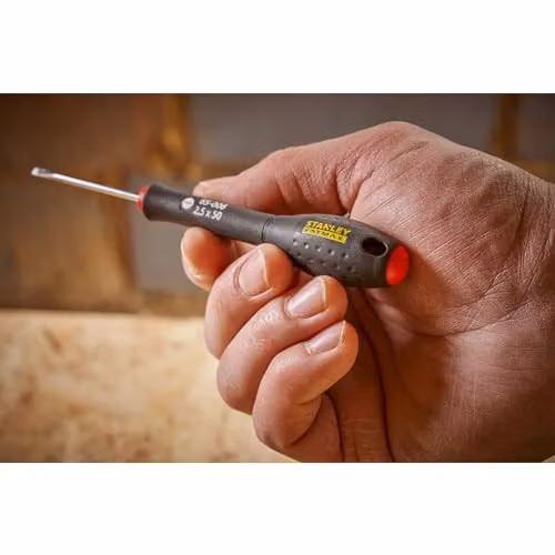 Stanley FatMax Parallel Tip Screwdriver in Black and Red, 2.5 x 50 mm – 3