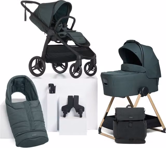 Mamas & Papas Ocarro 2 Essential Pushchair Bundle (7 Pieces) in Petrol