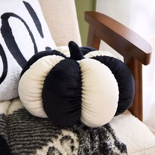 OHS Stripe Pumpkin Velvet Scatter Cushion in Black and White, W/D/H: 20 x 20 x 15 cm – 4