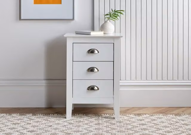Time4sleep Classic White 3 Drawer Bedside Cabinet