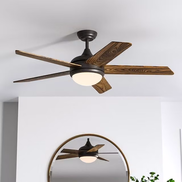 Livingandhome LED Ceiling Fan Light with Wood Blades and Remote Control in Brown