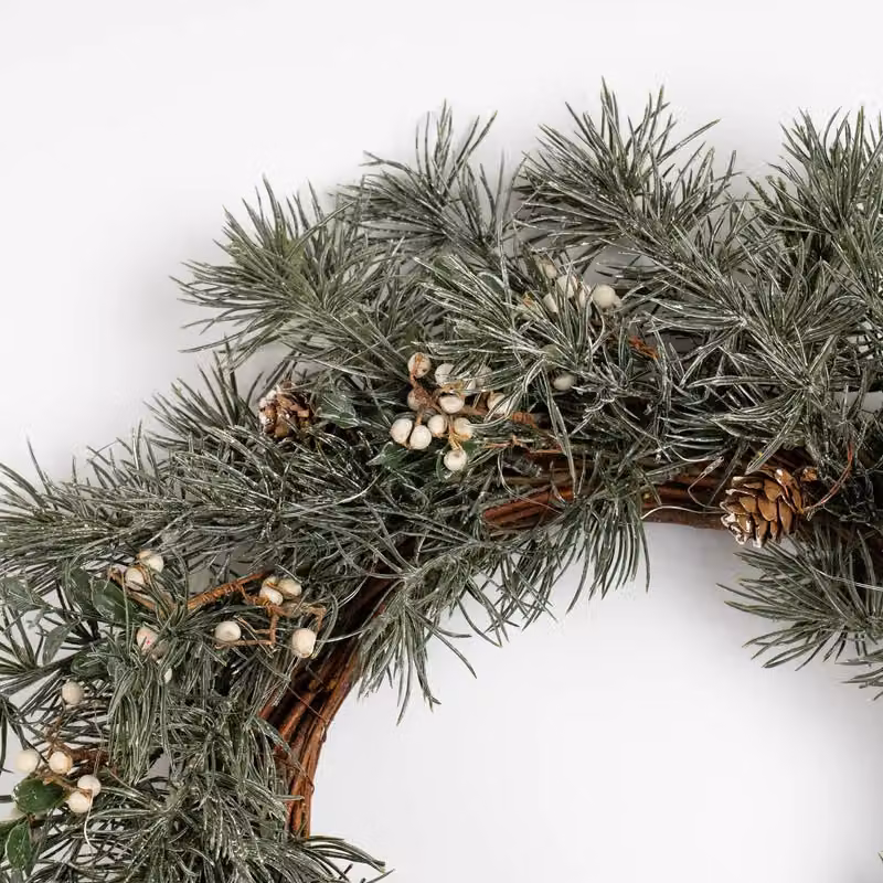 Scottish Everlastings Ltd Green Natural Feel Christmas Wreath with Lights, Diameter: 40 cm – 2