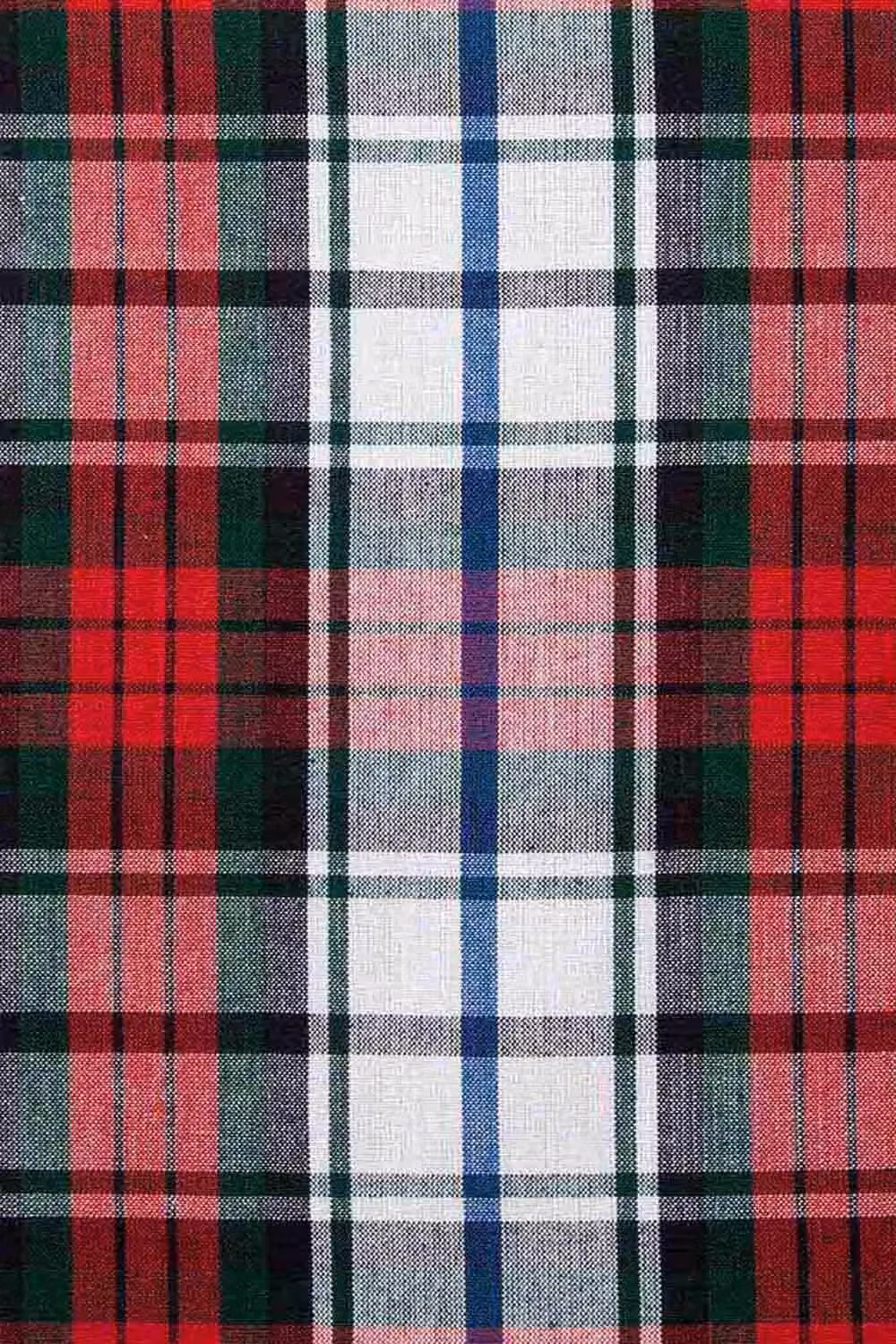 Homescapes Macduff Tartan Check Cotton Eyelet Curtains, Red Green and White, W: 117 cm, H: 137 cm – 3