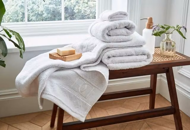 Liddell White 700GSM Cotton Bath Sheet – 1