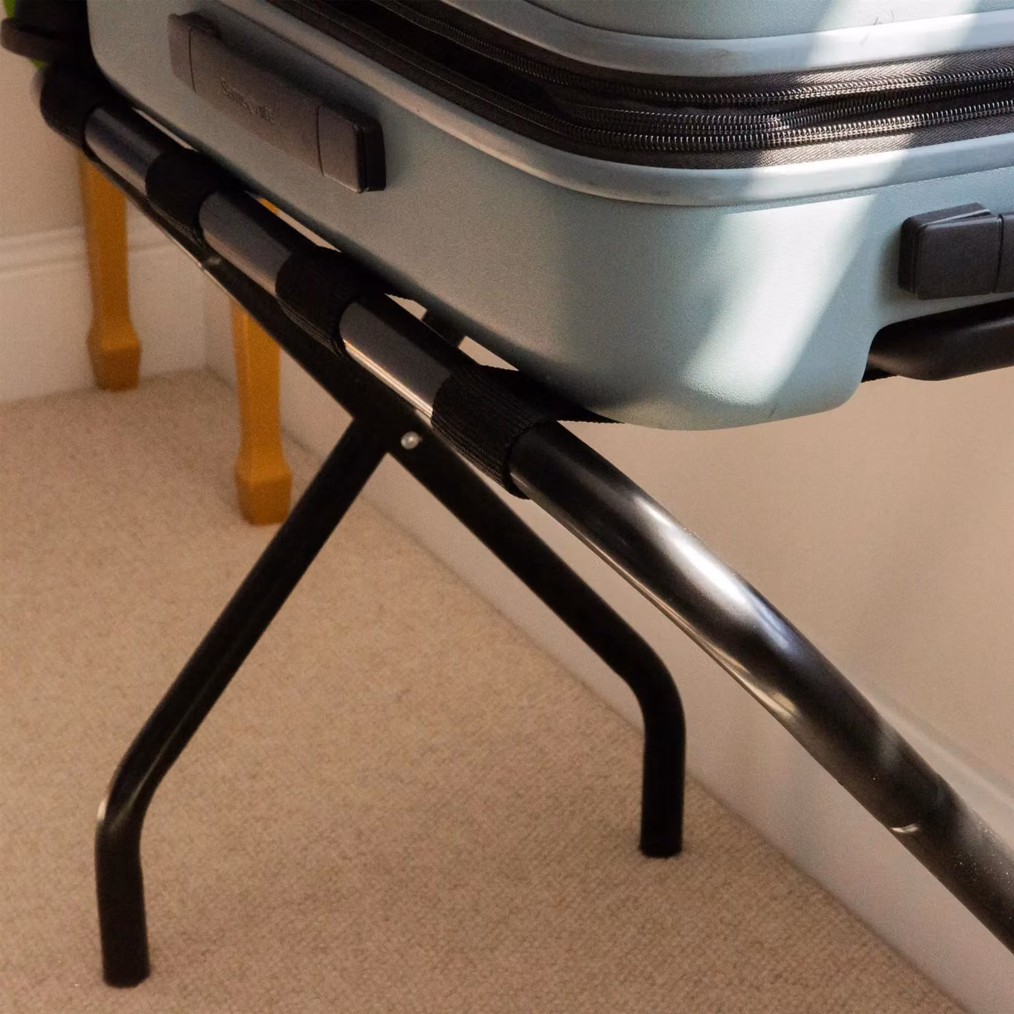 Harbour Housewares Folding Portable Metal Luggage Rack Suitcase Stand, Pack of 6, Black – 2
