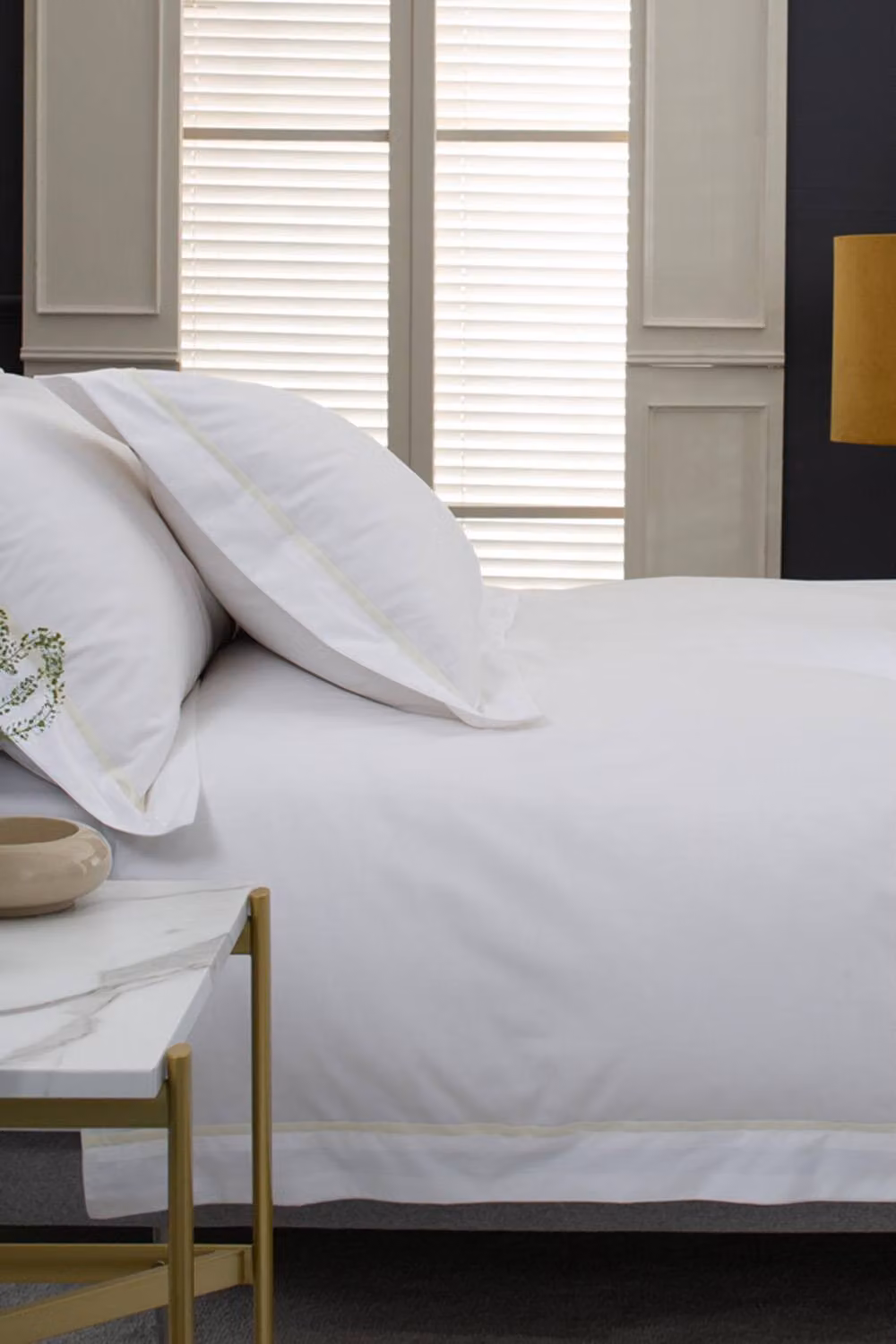 The Lyndon Company Hampstead 200 Thread Count 100% Cotton Duvet Cover and Pillowcase Set in White, W/D/H: 90 x 200 cm – 3