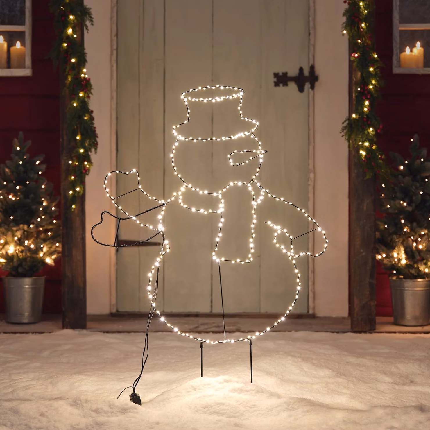 Lights4fun Waving Snowman Outdoor LED Stake Light in White and Silver, Height: 77 cm – 1