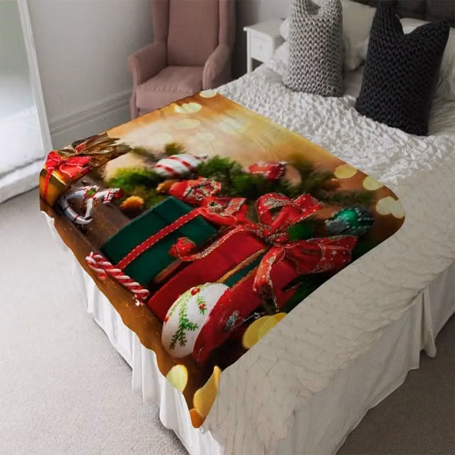 Benjamin Tate Design LTD Christmas Holidays Soft Blanket in Green and Multicolour for Adults
