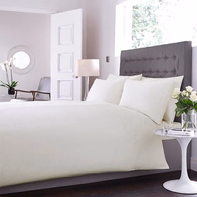 Charlotte Thomas Sestina Luxury Cotton Percale Duvet Cover in Beige, Single