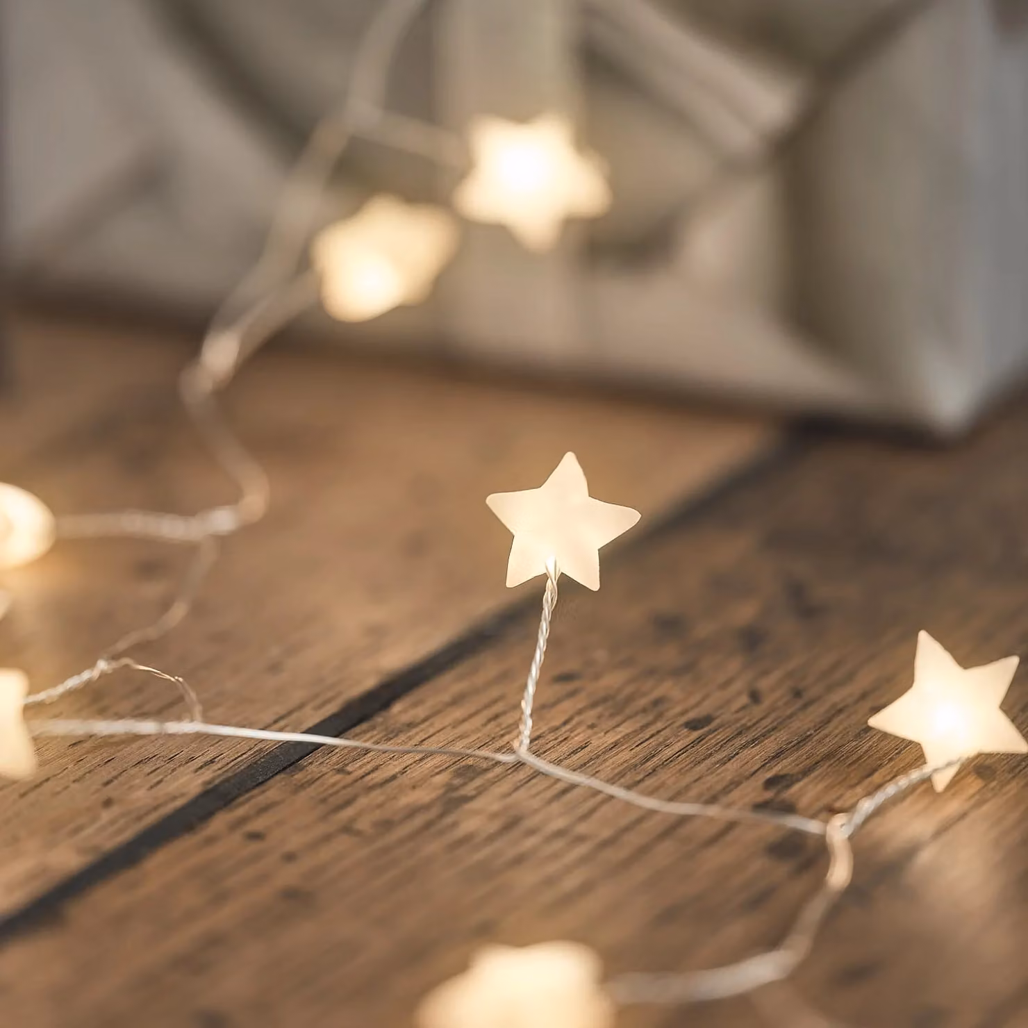 Lights4fun Warm White Winter Star Micro LED Battery Operated Garland