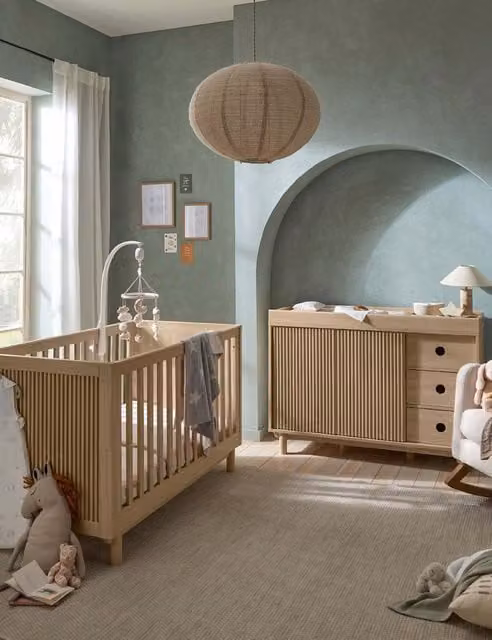 Mamas & Papas Oska Cot Bed and Wide Dresser Changer in Brown