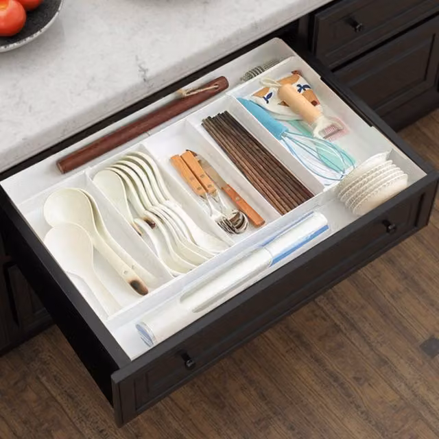 Komore White Plastic Adjustable Cutlery Tray with Multiple Compartments