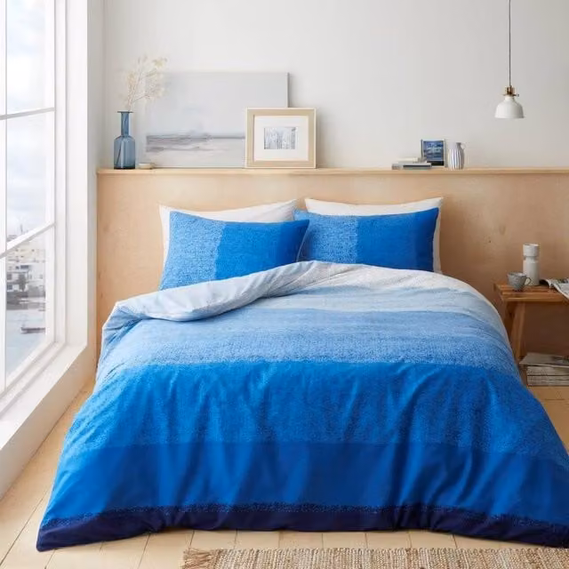 GAVENO CAVAILIA Kingsley Printed Single Duvet Cover Set in Blue, Reversible Polycotton Bedding, W/D/H: 135 x 200 cm