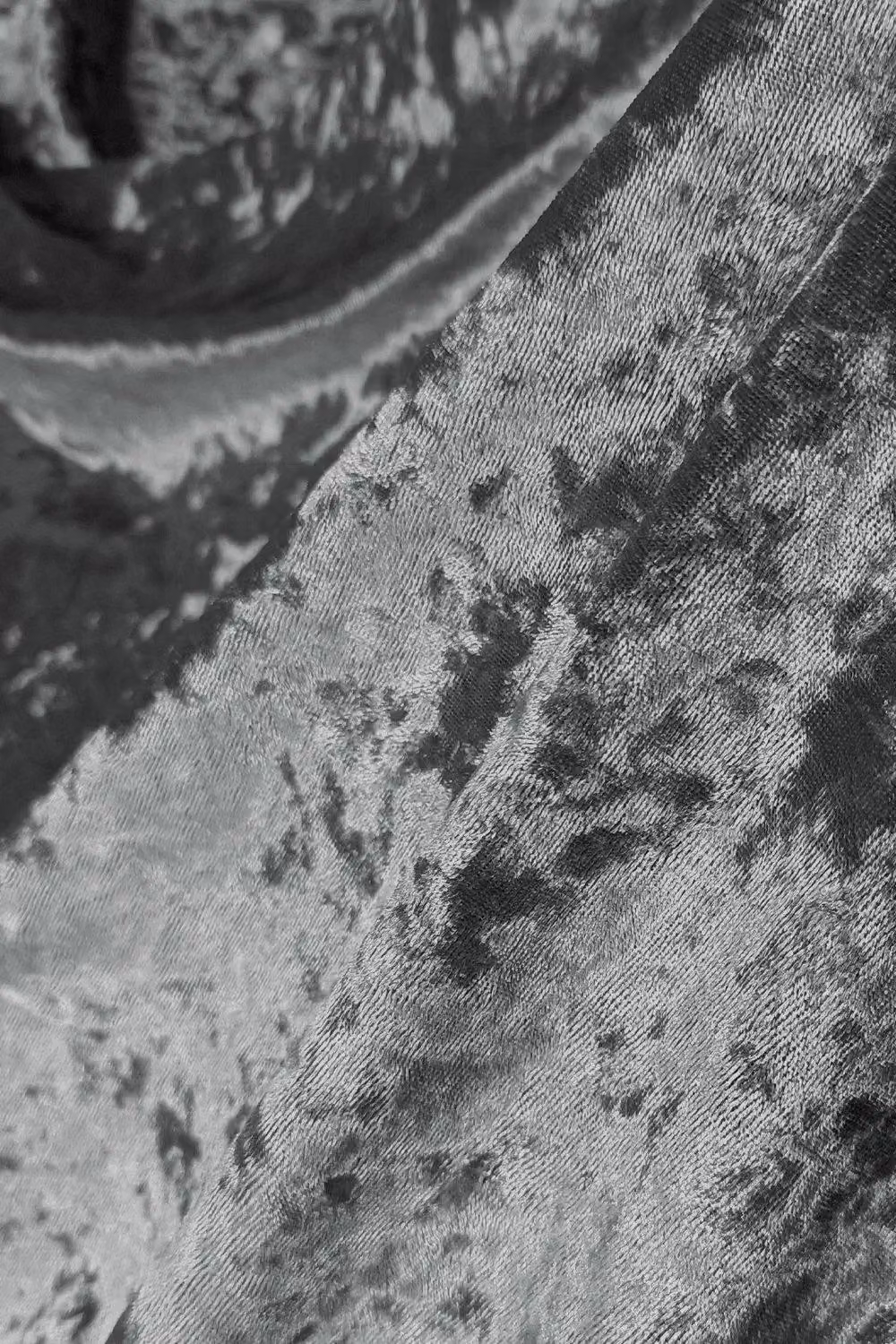 Neel Blue Silver Crushed Velvet Table Runner, W/H: 33 x 274 cm – 2