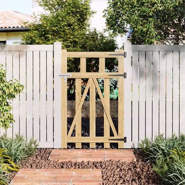 Komore Brown Wooden Single Outdoor Fence Gate with Wall-Mounted Screw Kit, W: 76 cm, H: 120 cm