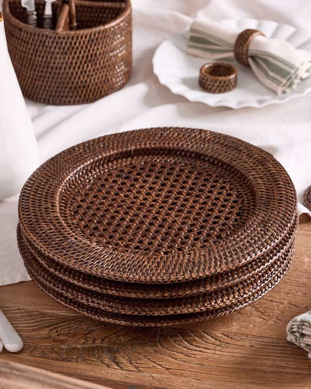 Dibor Set of 2 Brown Premium Rattan Charger Plates, Diameter: 32 cm – 2