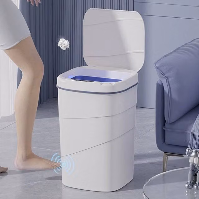 SPETLEK 14L Automatic Motion Sensor Trash Can, White
